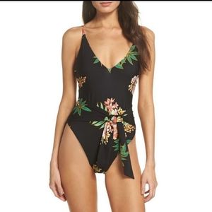 NWT Isabella Rose L swimsuit